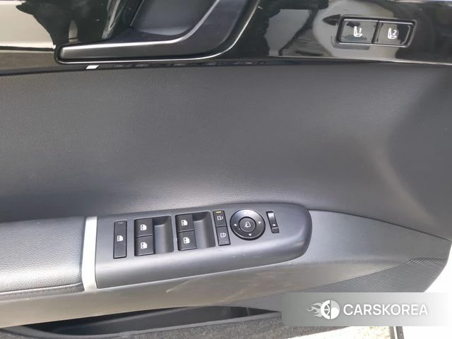 Hyundai Grandeur (GN7) id 3831265 из Кореи 10