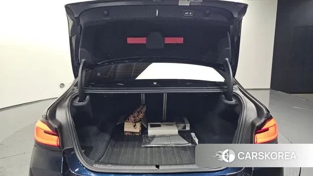 BMW 5 Series (G30) id 3717446 из Кореи 10