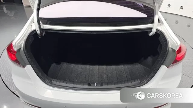 Hyundai Avante AD id 3375354 из Кореи 10