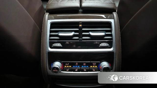 BMW 7 Series (G11) id 3879414 из Кореи 10