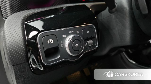 Mercedes-Benz A-Class W177 id 4389429 из Кореи 10