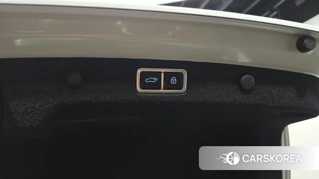 Hyundai Grandeur Hybrid (GN7) id 4635372 из Кореи 10