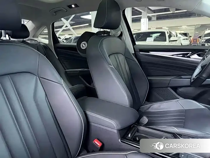 Volkswagen Passat id 4685982 из Китая 10