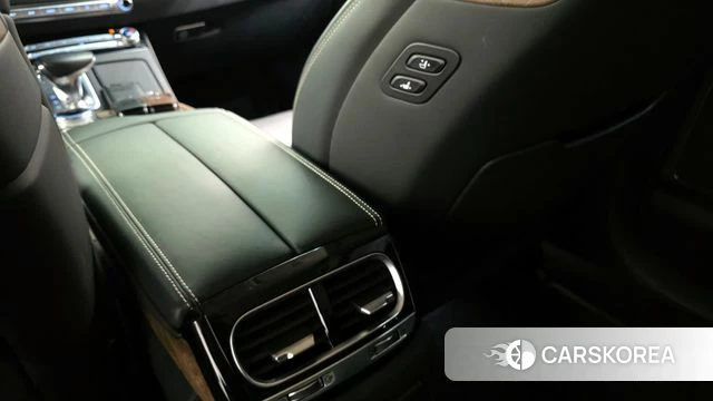 Genesis G90 id 4195980 из Кореи 10