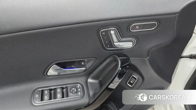 Mercedes-Benz A-Class W177 id 3463917 из Кореи 10