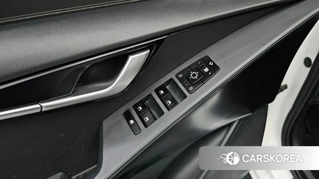 Kia Di Ol Nu Niro id 3953936 из Кореи 10