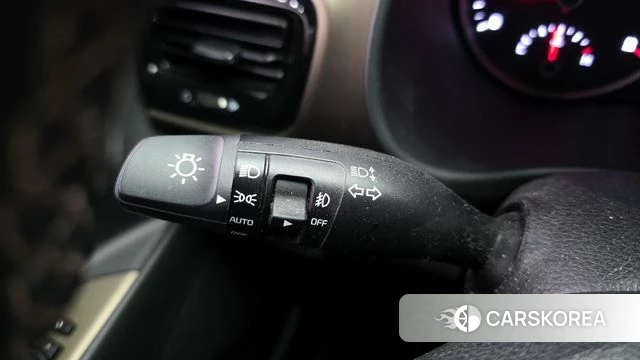 Kia Stonic id 3893970 из Кореи 10