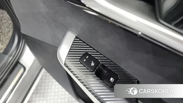 Kia EV6 id 3143439 из Кореи 10