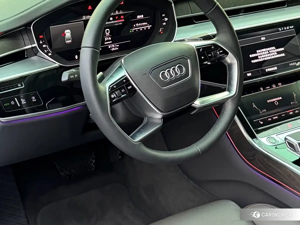 Audi A8 id 4686262 из Китая 10