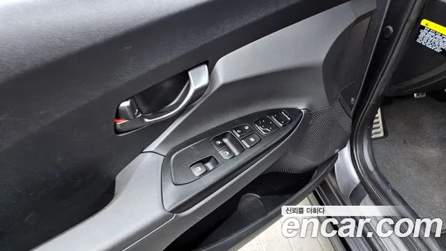 Hyundai Veloster (JS) id 2477606 из Кореи 10