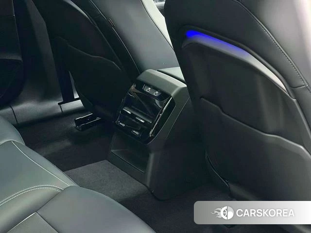 Audi A5L id 4261562 из Китая 10