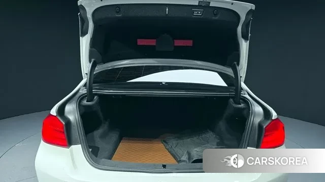 BMW 5 Series (G30) id 3611996 из Кореи 10