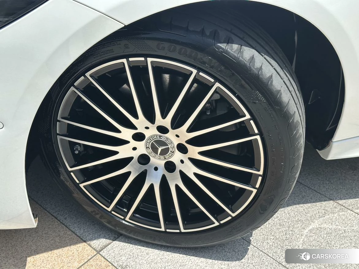 Mercedes-Benz Class C id 4487238 из Китая 10