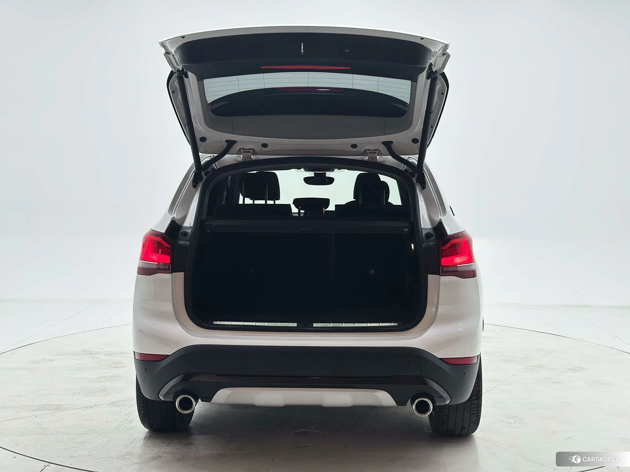 BMW X1 id 4420823 из Китая 10
