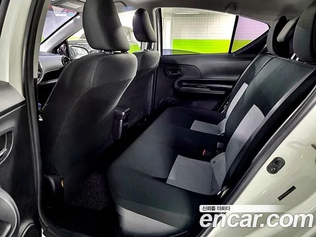 Toyota Prius C id 2876679 из Кореи 10