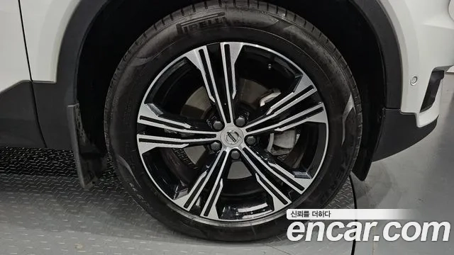 Volvo XC40 id 2874431 из Кореи 10