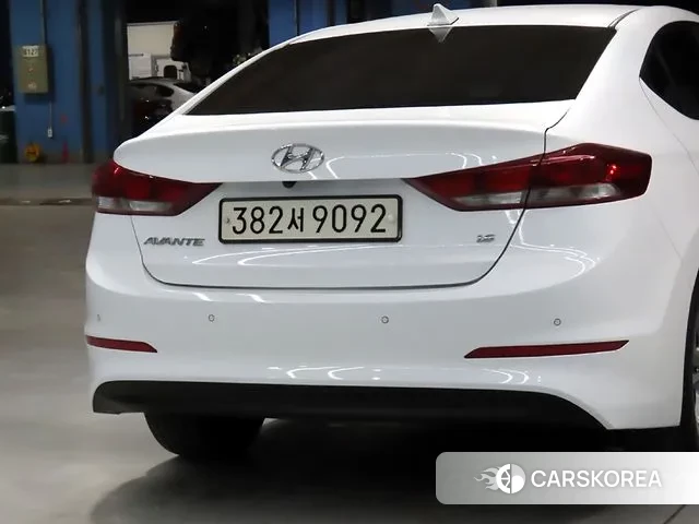 Hyundai Avante AD id 3476756 из Кореи 10