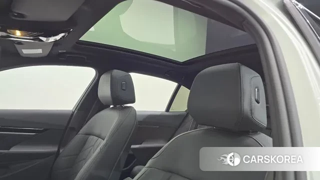 BMW 5 Series (G60) id 3565753 из Кореи 10