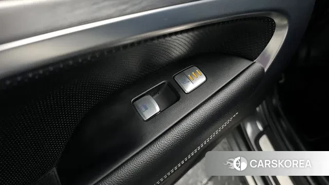 Genesis G70 id 3385875 из Кореи 10