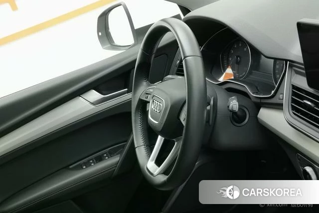 Audi Q5L id 4262218 из Китая 10