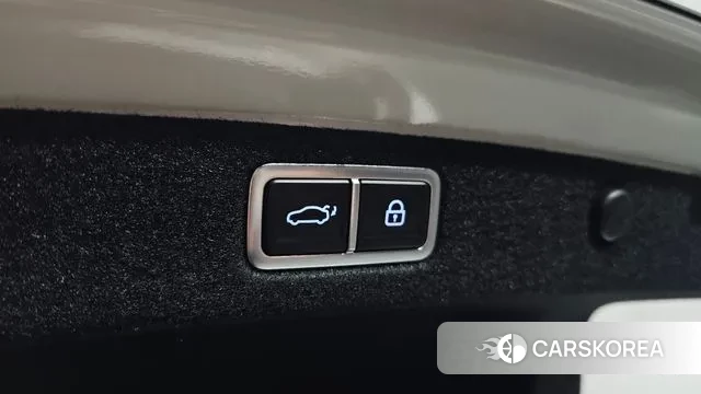 Hyundai Grandeur (GN7) id 3251689 из Кореи 10