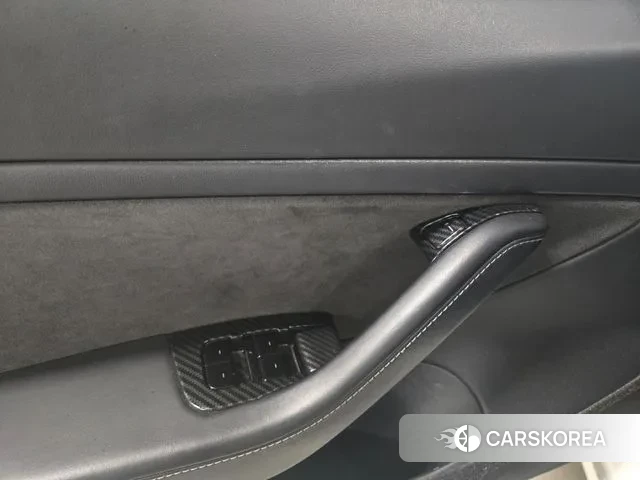 Tesla Model 3 id 3760605 из Кореи 10