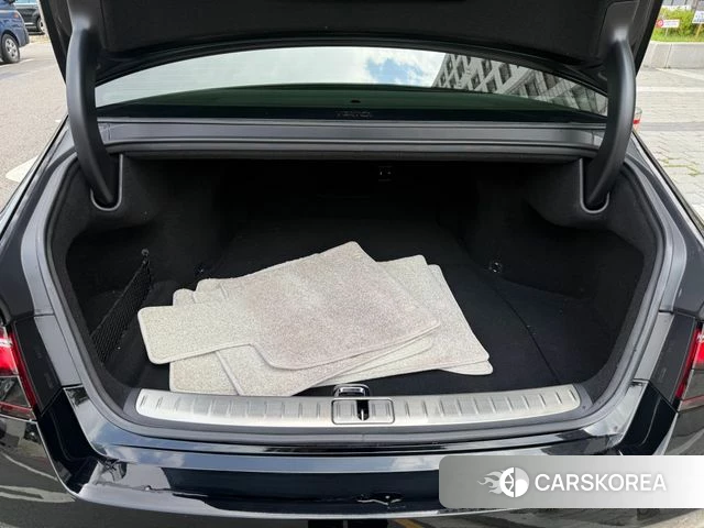 Genesis G90 (RS4) id 4650684 из Кореи 10