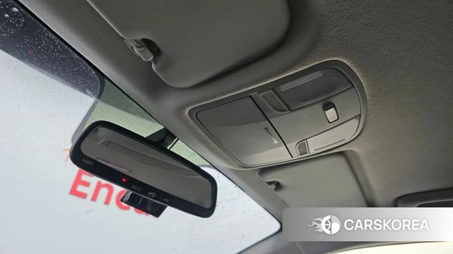 Kia Stonic id 3893840 из Кореи 10