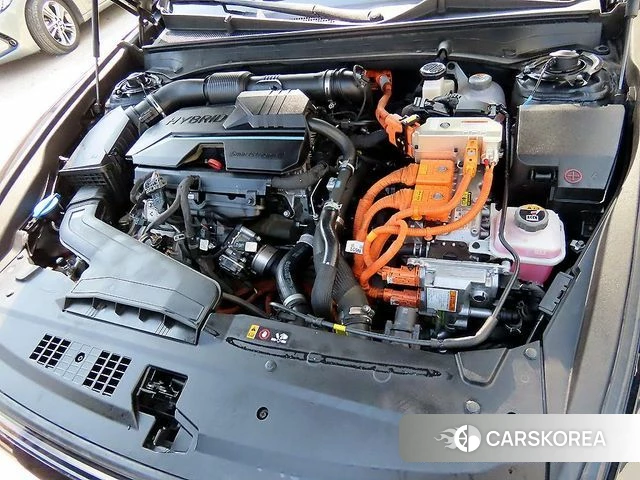 Hyundai Grandeur Hybrid (GN7) id 3832019 из Кореи 10