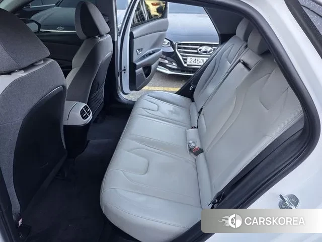 Hyundai Avante Hybrid (CN7) id 3586922 из Кореи 10