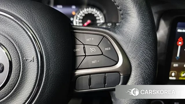 Jeep Renegade id 3640237 из Кореи 10