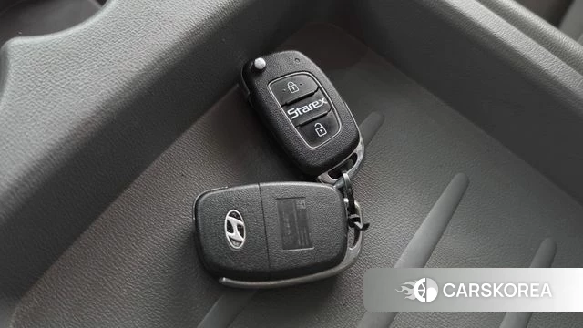 Hyundai The New Grand Starex id 4693894 из Кореи 10