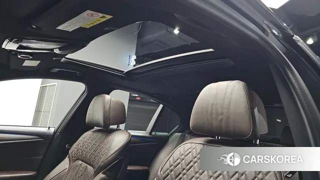 BMW 5 Series (G30) id 3717929 из Кореи 10