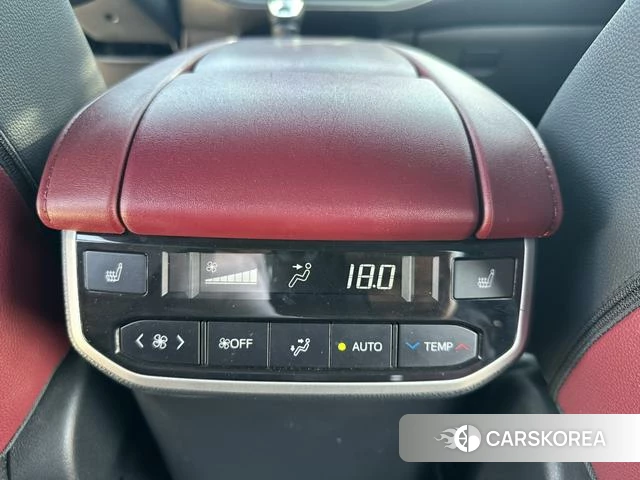 Toyota Crown Lufang id 4297731 из Китая 10