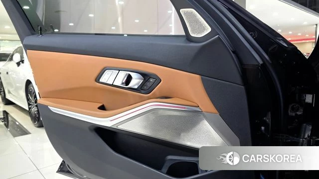 BMW 3 Series (G20) id 4592134 из Кореи 10