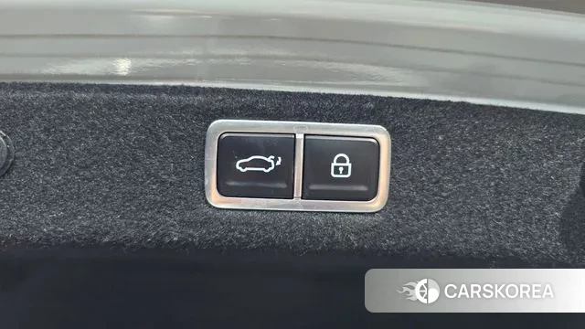 Hyundai Grandeur (GN7) id 3042909 из Кореи 10