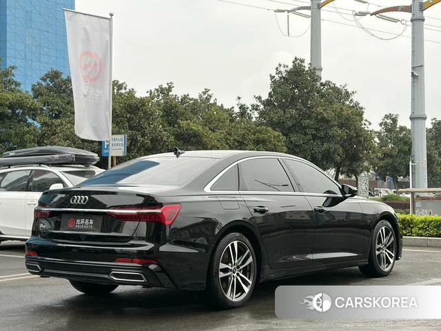 Audi A6L id 4297879 из Китая 10