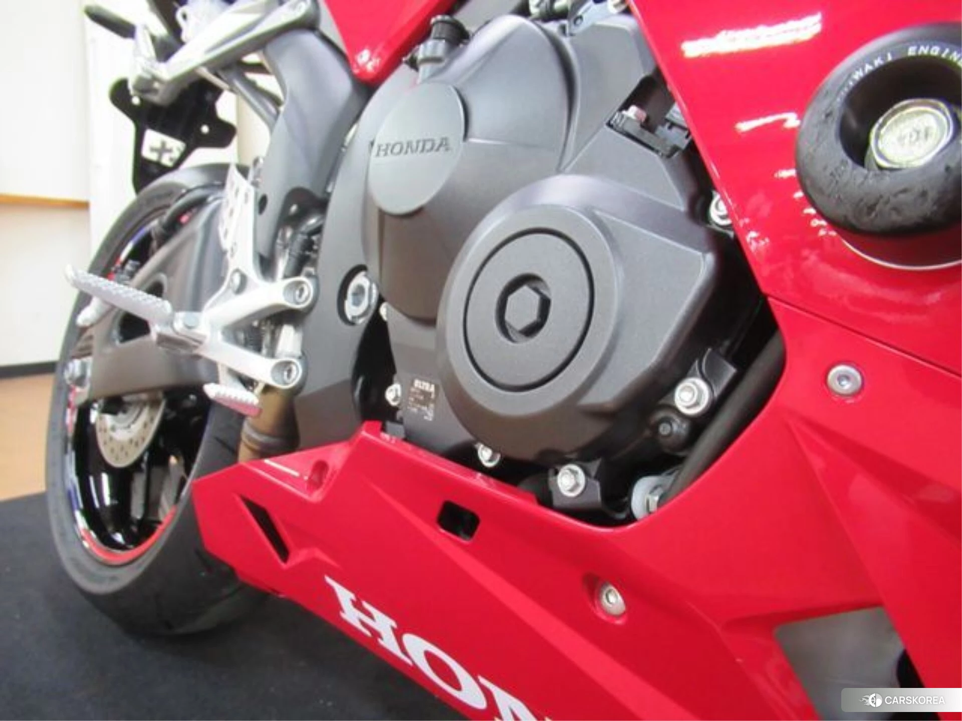 Honda CBR600RR ABS id 4380032 из Японии 10