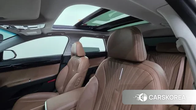 Hyundai Grandeur (GN7) id 3758537 из Кореи 10