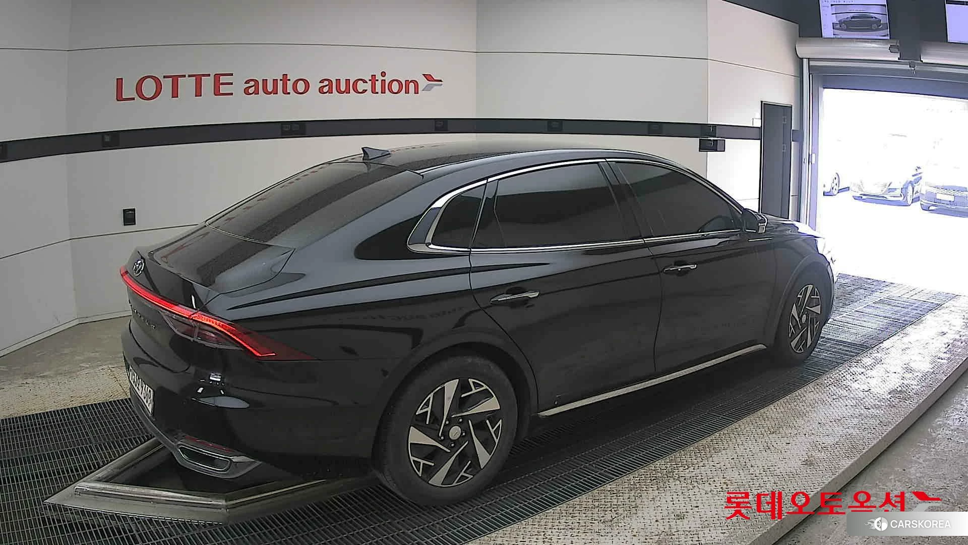 Hyundai Grandeur Hybrid id 4289505 из Кореи 10