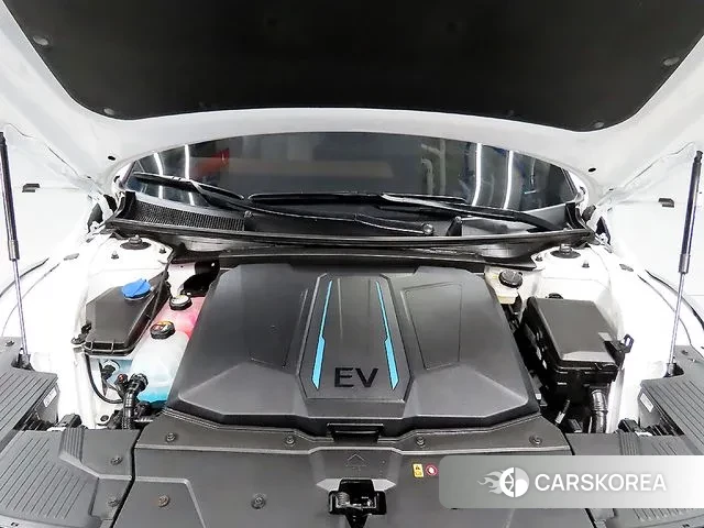 Hyundai Ionic 5 id 3680572 из Кореи 10