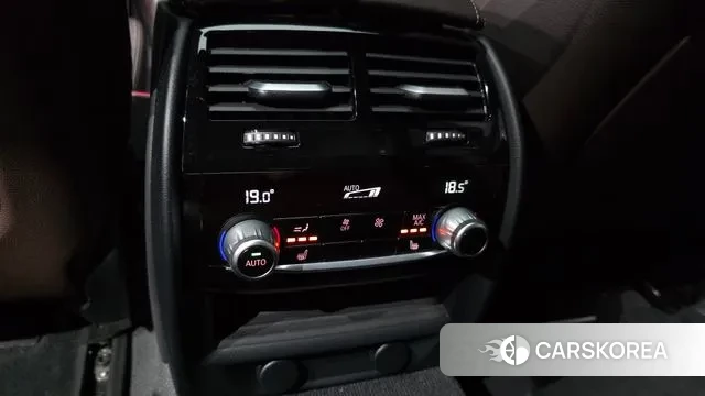 BMW 5 Series (G30) id 3055799 из Кореи 10