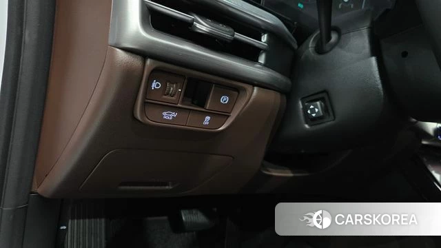 Hyundai Grandeur (GN7) id 3897387 из Кореи 10