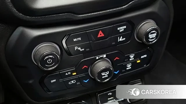 Jeep Renegade id 3302495 из Кореи 10