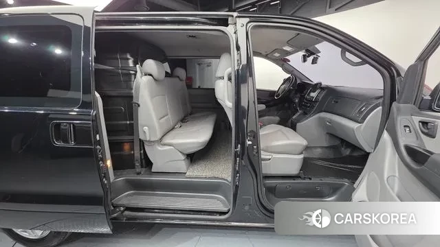 Hyundai The New Grand Starex id 3588411 из Кореи 10