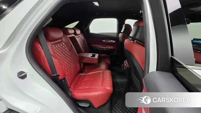 Genesis GV70 id 3389713 из Кореи 10