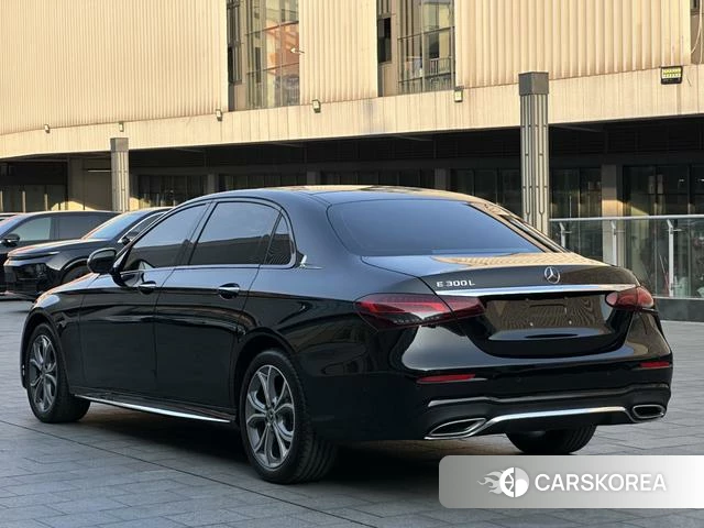 Mercedes-Benz E-class id 4298448 из Китая 10
