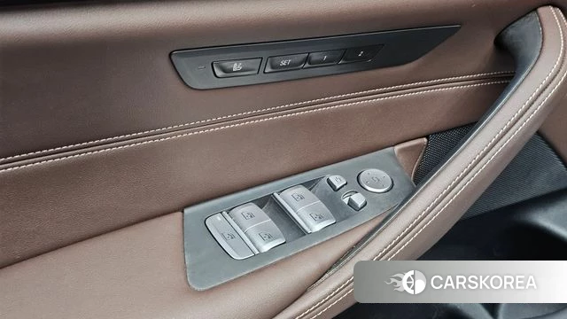 BMW 5 Series (G30) id 4585960 из Кореи 10