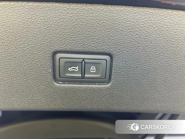 Audi Q8 id 4259175 из Китая 10