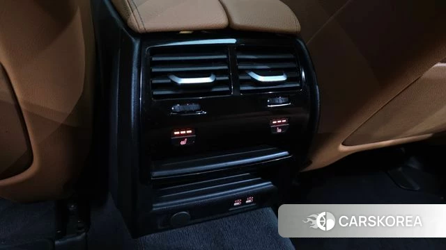 BMW 5 Series (G30) id 3859139 из Кореи 10